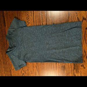 Lululemon tshirt
